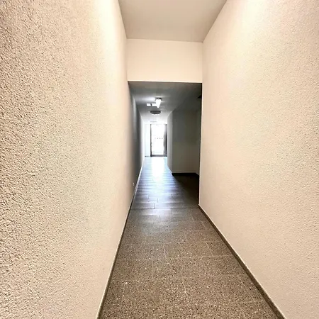 アパート Oezels Designer Loft - Smart Tv, Netflix, Private Kostenlose Tiefgarage, Self-express Check-in,check-out, Outlet 100m