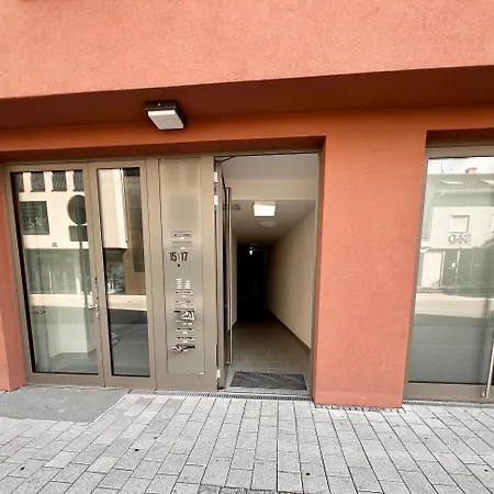 Oezels Designer Loft - Smart Tv, Netflix, Private Kostenlose Tiefgarage, Self-express Check-in,check-out, Outlet 100m メッツィンゲン