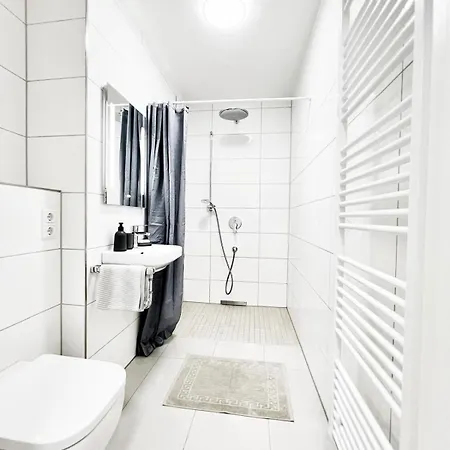 아파트 Oezels Designer Loft - Smart Tv, Netflix, Private Kostenlose Tiefgarage, Self-express Check-in,check-out, Outlet 100m 메칭엔